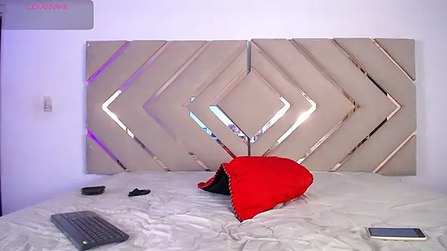 Snapshot of Raven_foxter1 chatting on 23, 12, 2024 Raven foxter1 online show from 23, 12, 2024