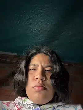 moncerrat luna online show from 23, 1, 2025