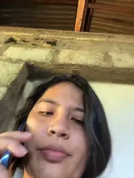 moncerrat luna online show from 30, 1, 2025