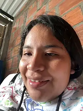 moncerrat luna online show from 6, 2, 2025