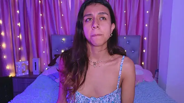 Emiily Scott1 online show from 8, 9, 2025