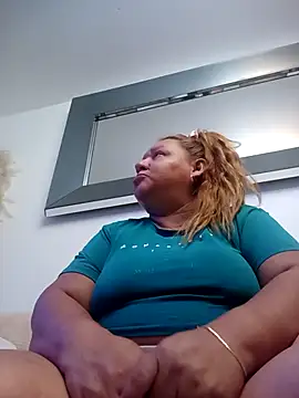 HORNY MATURE25 online show from 24, 1, 2025