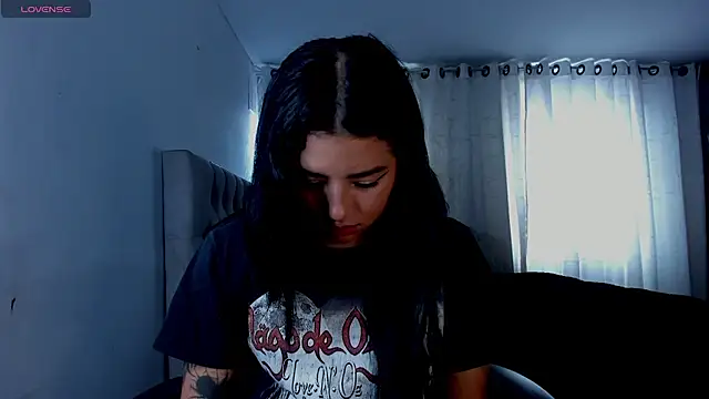 aliice walker  online show from 27, 4, 2026