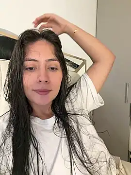 Sophie  Foxxx online show from 21, 4, 2026