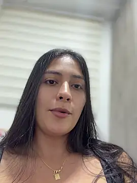 Sophie  Foxxx online show from 22, 4, 2026