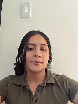 Sophie  Foxxx online show from 27, 4, 2026