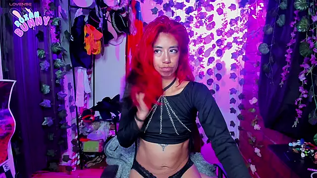 Snapshot of Roxanbunny1 chatting on 14, 3, 2025 Roxanbunny1 online show from 14, 3, 2025