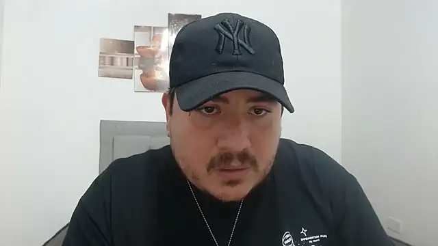 sebastianbigxxx online show from 28, 4, 2026