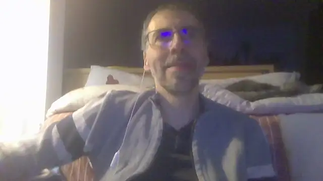 Snapshot of ptitcanard60600 chatting on 22, 11, 2025 ptitcanard60600 online show from 22, 11, 2025