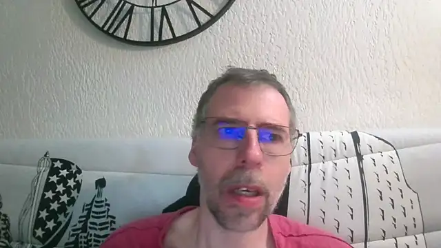 ptitcanard60600 online show from 20, 4, 2026