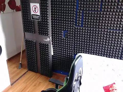 Curly Angel24 online show from 28, 11, 2025