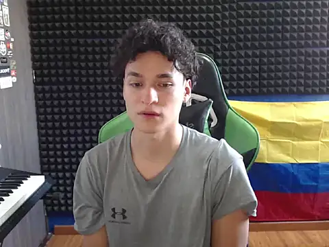 Snapshot of Curly_Angel24 chatting on 2, 8, 2026 Curly Angel24 online show from 2, 8, 2026