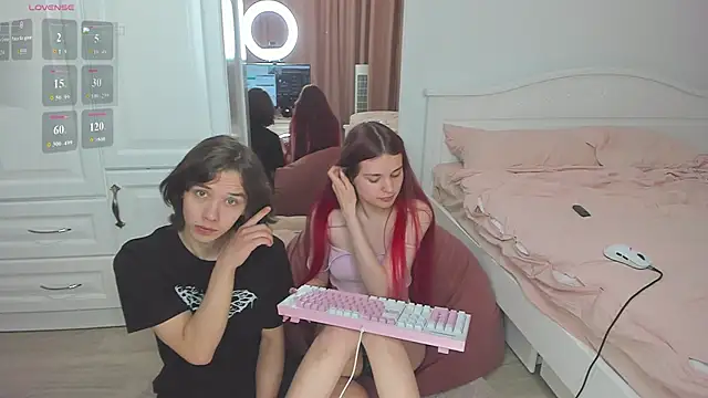 Snapshot of lil_cassie chatting on 18, 6, 2026 lil cassie online show from 18, 6, 2026