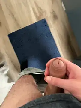 alieno27 online show from 23, 2, 2025