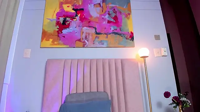 NoraDasilva online show from 24, 4, 2026