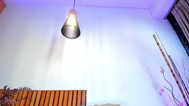 NoraDasilva online show from 28, 4, 2026