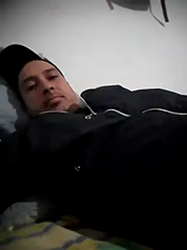 Snapshot of familygamers chatting on 15, 4, 2026 familygamers online show from 15, 4, 2026