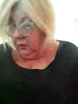 Snapshot of Merilulla chatting on 9, 2, 2025 Merilulla online show from 9, 2, 2025