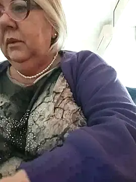 Snapshot of Merilulla chatting on 4, 3, 2025 Merilulla online show from 4, 3, 2025