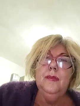 Snapshot of Merilulla chatting on 14, 3, 2025 Merilulla online show from 14, 3, 2025