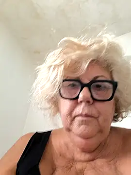 Snapshot of Merilulla chatting on 9, 9, 2025 Merilulla online show from 9, 9, 2025