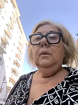 Snapshot of Merilulla chatting on 18, 10, 2025 Merilulla online show from 18, 10, 2025