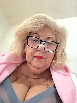 Snapshot of Merilulla chatting on 11, 11, 2025 Merilulla online show from 11, 11, 2025