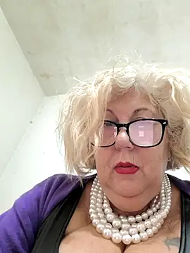 Snapshot of Merilulla chatting on 26, 11, 2025 Merilulla online show from 26, 11, 2025