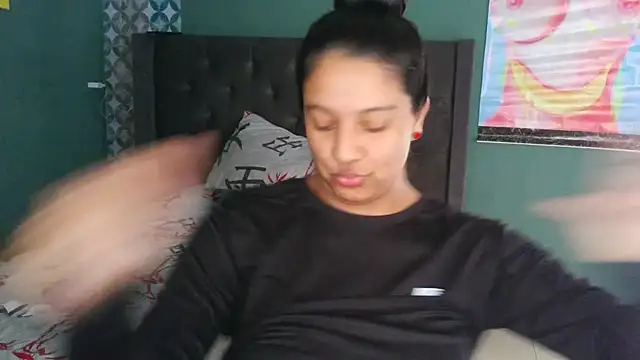 Snapshot of almaswan1 chatting on 7, 11, 2025 almaswan1 online show from 7, 11, 2025