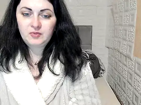 Snapshot of Lillian2 chatting on 19, 2, 2025 Lillian2 online show from 19, 2, 2025