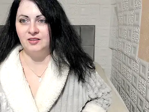 Snapshot of Lillian2 chatting on 22, 2, 2025 Lillian2 online show from 22, 2, 2025