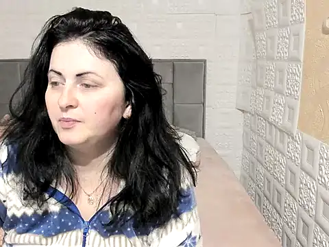 Snapshot of Lillian2 chatting on 12, 3, 2025 Lillian2 online show from 12, 3, 2025