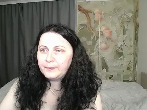 Lillian2 online show from 7, 6, 2026
