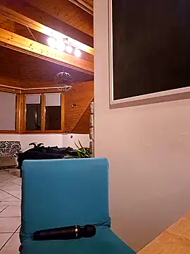 Isabellaa04 online show from 18, 3, 2025