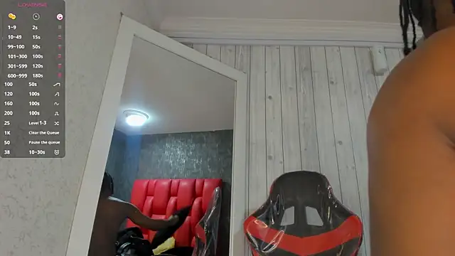 Snapshot of DominicSccott chatting on 19, 9, 2025 DominicSccott online show from 19, 9, 2025