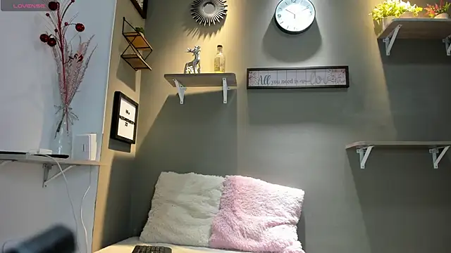 alexandrabootty online show from 17, 2, 2025