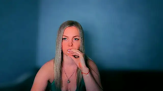 iam Venus online show from 24, 4, 2026