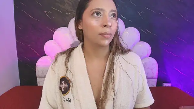  MiaBrown  online show from 23, 4, 2026