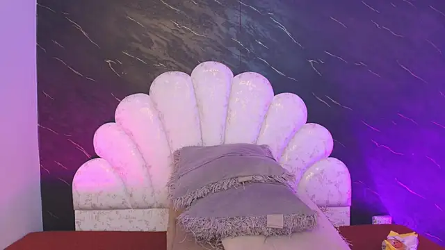  MiaBrown  online show from 25, 4, 2026