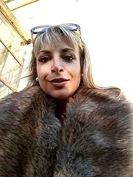 Cute Anissa online show from 18, 3, 2025