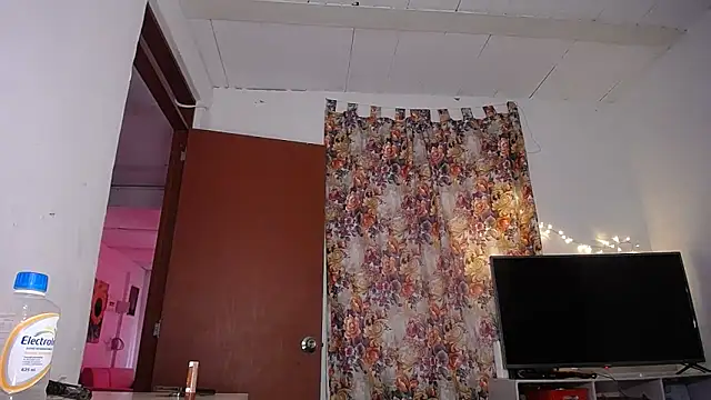 yselahot online show from 3, 3, 2025