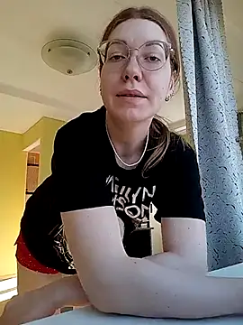  Sweet Love  online show from 20, 3, 2025