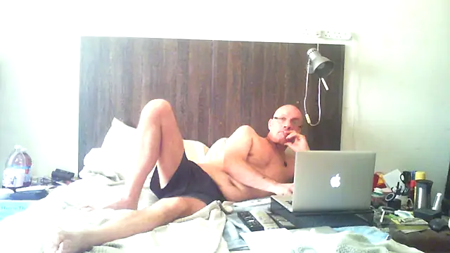 dazuk4513 online show from 14, 5, 2026