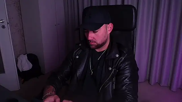 Snapshot of DuncanStone chatting on 14, 5, 2026 DuncanStone online show from 14, 5, 2026
