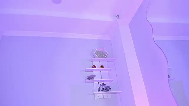 CamileHolmes online show from 14, 2, 2025