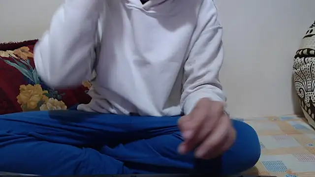 Alexdelarge323 online show from 14, 4, 2026