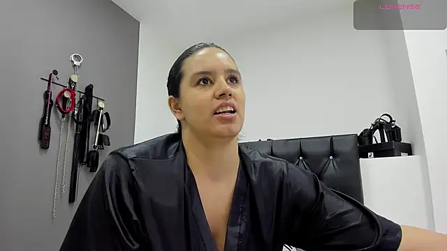 Snapshot of MariaGaitan chatting on 28, 2, 2025 MariaGaitan online show from 28, 2, 2025