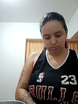 Snapshot of MariaGaitan chatting on 4, 3, 2025 MariaGaitan online show from 4, 3, 2025