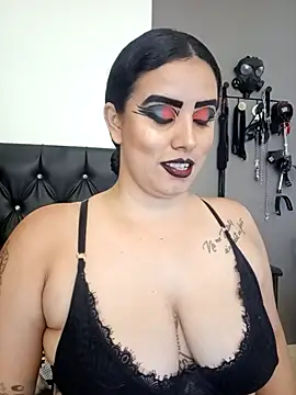 Snapshot of MariaGaitan chatting on 12, 10, 2025 MariaGaitan online show from 12, 10, 2025