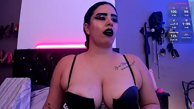 Snapshot of MariaGaitan chatting on 23, 11, 2025 MariaGaitan online show from 23, 11, 2025